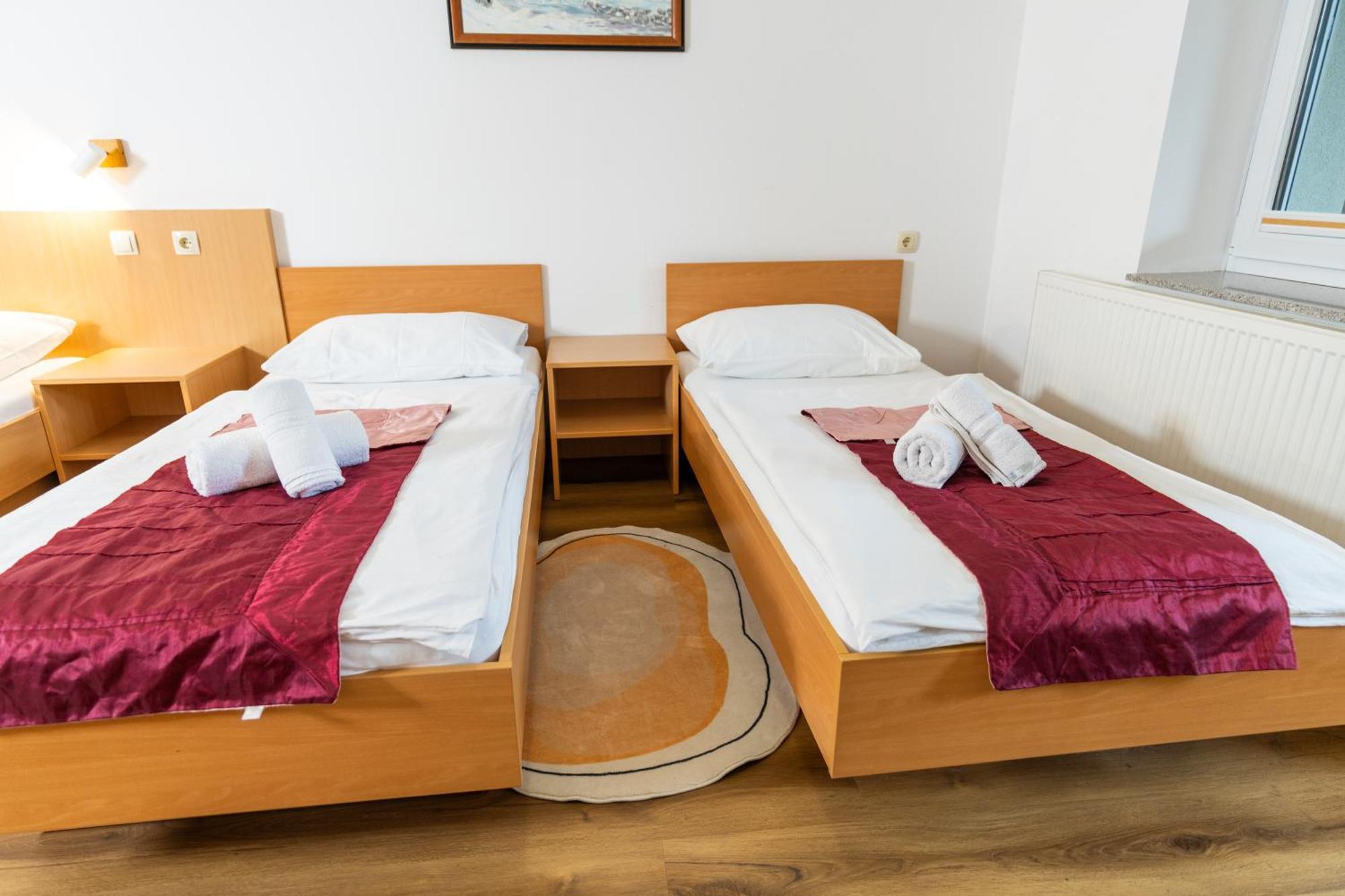 Hotel Center Bohinjsko Jezero ภายนอก รูปภาพ