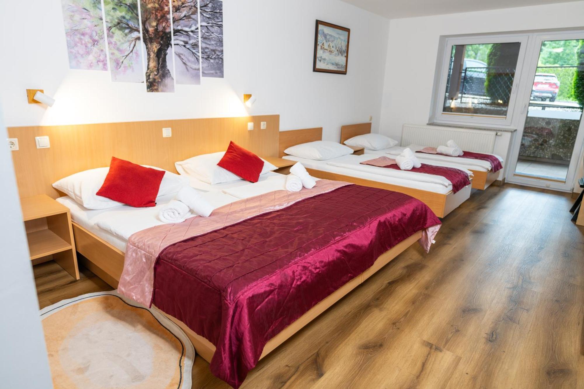 Hotel Center Bohinjsko Jezero ภายนอก รูปภาพ